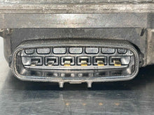 Load image into Gallery viewer, THROTTLE BODY Land Cruiser 4 Runner Sequoia 2005 05 2006 06 2007 07 08 09 - NW576893