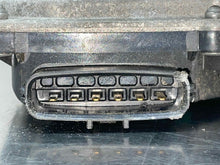 Load image into Gallery viewer, THROTTLE BODY Subaru Legacy 13 14 15 16 17 18 19 - NW576625
