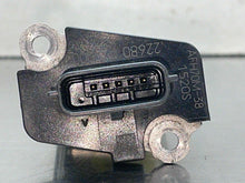 Load image into Gallery viewer, Mass Air Flow Sensor Meter MAF EX35 EX37 FX35 FX37 FX50 G25 G35 03-15 - NW630942