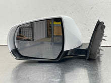 Load image into Gallery viewer, Side View Door Mirror CT4 2023 - NW578072