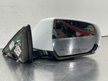 Load image into Gallery viewer, Side View Door Mirror CT4 2023 - NW577705