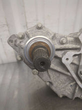 Load image into Gallery viewer, Transfer Case CT4 2023 - NW577775