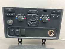 Load image into Gallery viewer, TEMPERATURE CONTROLS Volvo S80 2006 06 - NW635730