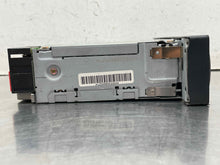 Load image into Gallery viewer, Radio Audi TT 2001 01 2002 02 2003 03 AM FM CD - NW637908
