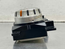 Load image into Gallery viewer, TEMPERATURE CONTROLS Nissan 350Z 2007 07 - NW639650