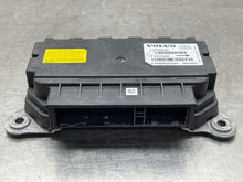Load image into Gallery viewer, Computer VOLVO XC60 2023 - NW645060