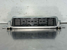 Load image into Gallery viewer, ECU ECM COMPUTER Land Rover Discovery 2000 01 02 03 04 - NW647681