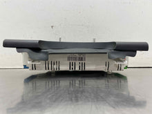Load image into Gallery viewer, Speedometer Cluster Audi TT 2002 02 - NW648057