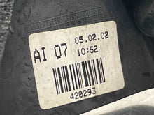 Load image into Gallery viewer, OUTER TAIL LIGHT LAMP 320i 325ci 325i 330ci 330i 330xi 02-05 Right - NW650020