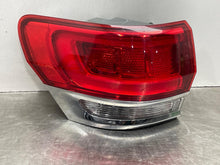 Load image into Gallery viewer, Tail Lamp Light GRAND CHEROKEE 2019 - NW651560