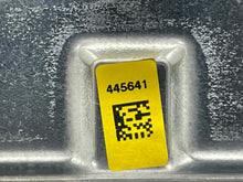 Load image into Gallery viewer, Radio Mercedes-Benz SL500 2016 - NW580517