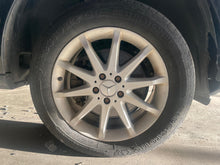 Load image into Gallery viewer, WHEEL RIM R320 R350 R500 R63 06 07 18x8 - NW580314