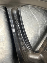 Load image into Gallery viewer, Wheel Rim TESLA MODEL 3 2020 - NW581125