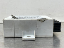 Load image into Gallery viewer, Computer 2009 - NW662178
