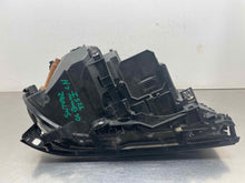 Load image into Gallery viewer, HEADLIGHT LAMP ASSEMBLY 325ci 325i 330ci 330i 330xi 04-06 Left - NW662337