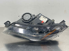 Load image into Gallery viewer, Headlight Lamp Assembly SAAB 9-5 2011 - NW662542