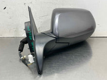 Load image into Gallery viewer, Side View Door Mirror Honda HR-V 2022 - NW666549