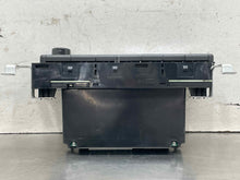 Load image into Gallery viewer, TEMPERATURE CONTROLS Infiniti QX4 2001 01 2002 02 - NW679391