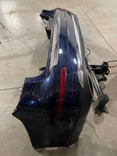 Load image into Gallery viewer, CARRIER ASSEMBLY Vanden Pl XF XFR XJ XJL XJR XK XKR 2010-2014 - NW46660
