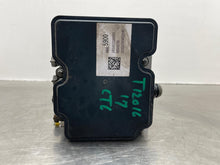 Load image into Gallery viewer, ABS Pump CT6 2017 - NW582235