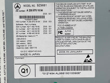 Load image into Gallery viewer, Radio Mercedes-Benz SL55 2009 - NW688257