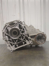 Load image into Gallery viewer, TRANSFER CASE LR4 Range Rover Sport 2014 14 2015 15 2016 16 - NW583137