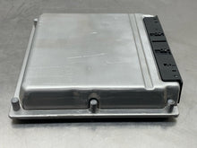 Load image into Gallery viewer, ECU ECM COMPUTER Mercedes C240 C320 2004 04 2005 05 - NW696353