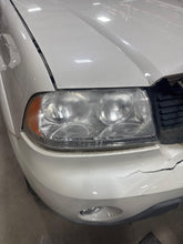 Load image into Gallery viewer, Headlight Lamp Assembly Lincoln Aviator 2004 - NW700913