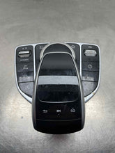 Load image into Gallery viewer, Radio MERCEDES C-CLASS 2022 - NW700958