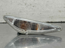 Load image into Gallery viewer, Park Lamp Light 124 SPIDER 2019 - NW584110
