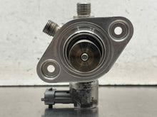 Load image into Gallery viewer, FUEL PUMP Jaguar Vanden Pl XF XFR XJ XJL XJR XK XKR 2010-2015 - NW707279