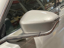 Load image into Gallery viewer, Side View Door Mirror LINCOLN CONTINENTAL 2018 - NW585403
