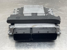 Load image into Gallery viewer, ECU ECM Computer AUDI S4 2011 - NW588067