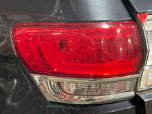 Load image into Gallery viewer, OUTER TAIL LIGHT LAMP Jeep Grand Cherokee 14 15 16 Left - NW590008