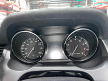 Load image into Gallery viewer, SPEEDOMETER CLUSTER Land Rover Evoque 2014 14 2015 15 - NW590346