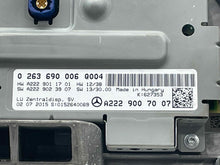 Load image into Gallery viewer, Info-Gps Screen Mercedes-Benz SL500 2016 - NW590299
