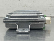 Load image into Gallery viewer, Computer Mercedes-Benz SL500 2016 - NW590495
