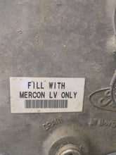 Load image into Gallery viewer, Transfer Case Lincoln Navigator 2014 - NW591775