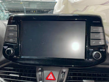 Load image into Gallery viewer, Info-Gps Screen Hyundai Elantra 2018 - NW592529
