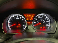 Load image into Gallery viewer, Speedometer Cluster Nissan Versa 2015 - NW592666