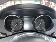 Load image into Gallery viewer, Speedometer Cluster F-PACE 2018 - NW592988