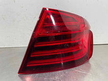Load image into Gallery viewer, TRUNK LID MOUNTED TAIL LIGHT LAMP 528i 535i 550i Active 5 M5 14-16 Right - NW593103
