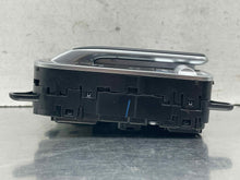 Load image into Gallery viewer, Radio 2020 - NW594592