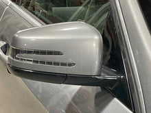 Load image into Gallery viewer, SIDE VIEW DOOR MIRROR E300 E350 E400 E550 E63 10 11 12 13 Right - NW594678