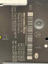 Load image into Gallery viewer, BODY CONTROL MODULE COMPUTER CLS550 CLS63 E350 E550 E63 10-12 - NW594789