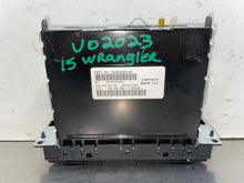 Load image into Gallery viewer, Radio Jeep Wrangler 2015 - NW596483