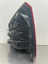 Load image into Gallery viewer, TAIL LIGHT LAMP ASSEMBLY Jeep Compass 14 15 16 17 Right - NW597215