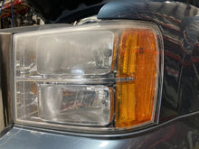 Load image into Gallery viewer, HEADLIGHT LAMP ASSEMBLY Sierra 1500 Pickup Sierra 2500 Pickup 07-14 Left - NW598625