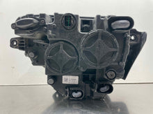 Load image into Gallery viewer, Headlight Lamp Assembly Hyundai Santa Fe 2020 - NW599571