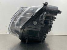 Load image into Gallery viewer, Headlight Lamp Assembly Hyundai Santa Fe 2020 - NW599571